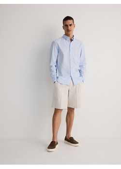Reserved - Bawełniana koszula regular fit - jasnoniebieski ze sklepu Reserved w kategorii Koszule męskie - zdjęcie 172190217
