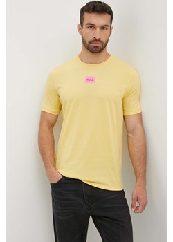 HUGO t-shirt bawełniany męski kolor żółty z aplikacją 50447978 ze sklepu ANSWEAR.com w kategorii T-shirty męskie - zdjęcie 172192017