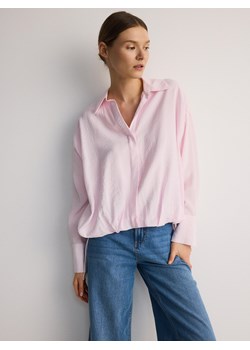 Reserved - Koszula z wiskozą - pastelowy róż ze sklepu Reserved w kategorii Bluzki damskie - zdjęcie 172197135
