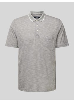 Koszulka polo ze wzorem w paski i kieszenią na piersi ze sklepu Peek&Cloppenburg  w kategorii T-shirty męskie - zdjęcie 172238467
