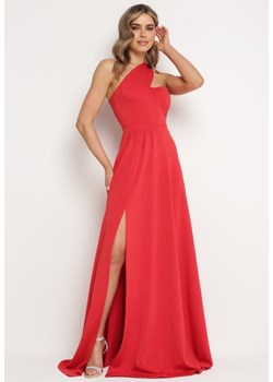 Czerwona Rozkloszowana Sukienka z Asymetryczną Górą i Wiązaniem na Ramieniu z Rozcięciem Efirey ze sklepu Born2be Odzież w kategorii Sukienki - zdjęcie 172244137