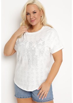 Biały T-shirt Bluzka z Cyrkoniami w Gwiazdki Tleina ze sklepu Born2be Odzież w kategorii Bluzki damskie - zdjęcie 172244615