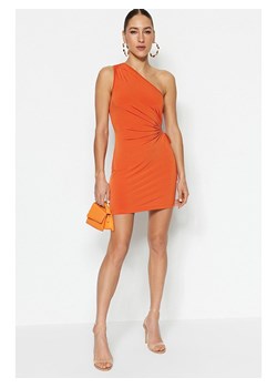 trendyol Sukienka w kolorze pomarańczowym ze sklepu Limango Polska w kategorii Sukienki - zdjęcie 172247316