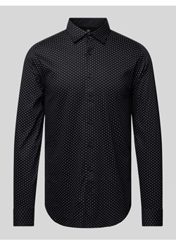 Koszula biznesowa o kroju slim fit ze wzorem na całej powierzchni ze sklepu Peek&Cloppenburg  w kategorii Koszule męskie - zdjęcie 172249909