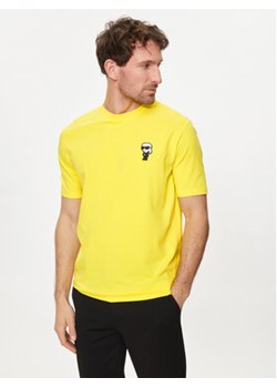 KARL LAGERFELD T-Shirt 755027 542221 Żółty Regular Fit ze sklepu MODIVO w kategorii T-shirty męskie - zdjęcie 172254436