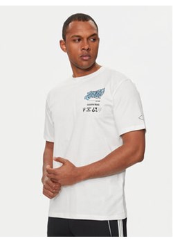 Replay T-Shirt M6842.000.2660 Biały Regular Fit ze sklepu MODIVO w kategorii T-shirty męskie - zdjęcie 172254928