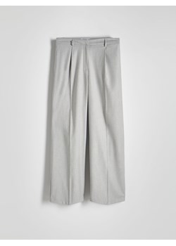 Reserved - Spodnie w kant z wiskozą - jasnoszary ze sklepu Reserved w kategorii Spodnie damskie - zdjęcie 172269907