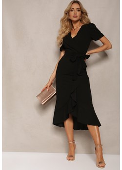 Czarna Kopertowa Sukienka z Falbanką Caronia ze sklepu Renee odzież w kategorii Sukienki - zdjęcie 172271976