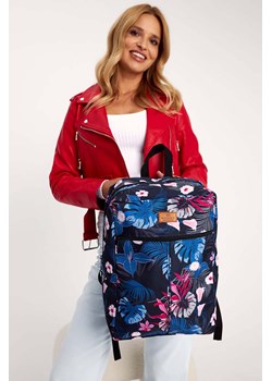 Jednokomorowy plecak podróżny z trwałego poliestru- kwiaty ze sklepu 5.10.15 w kategorii Plecaki - zdjęcie 172272756