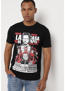 Czarny Klasyczny T-shirt z Bawełny z Dużym Nadrukiem Gunelia ze sklepu Born2be Odzież w kategorii T-shirty męskie - zdjęcie 172275238