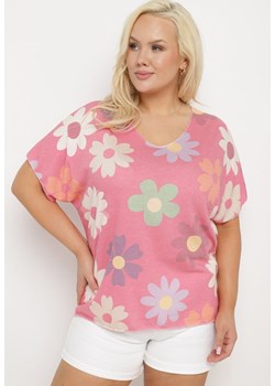 Różowy Bawełniany T-shirt z Krótkim Rękawem w Kwiatowy Wzór Zorantia ze sklepu Born2be Odzież w kategorii Bluzki damskie - zdjęcie 172279618