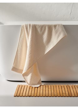 Sinsay - Ręcznik - kremowy ze sklepu Sinsay w kategorii Ręczniki - zdjęcie 172282668