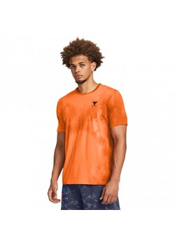 Męska koszulka treningowa Under Armour Project Rock Payof AOP Graphic - pomarańczowa ze sklepu Sportstylestory.com w kategorii T-shirty męskie - zdjęcie 172284246