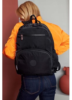 Pojemny plecak damski czarny z nylonu - Peterson ze sklepu 5.10.15 w kategorii Plecaki - zdjęcie 172289235