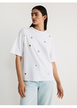 Reserved - T-shirt oversize z okuciami - złamana biel ze sklepu Reserved w kategorii Bluzki damskie - zdjęcie 172290669