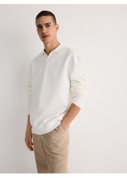 Reserved - Gładka bluza z kołnierzem - złamana biel ze sklepu Reserved w kategorii Bluzy męskie - zdjęcie 172290969