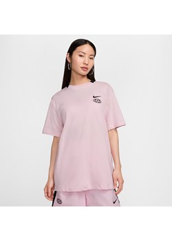 T-shirt damski Nike Sportswear - Różowy ze sklepu Nike poland w kategorii Bluzki damskie - zdjęcie 172292215