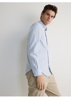 Reserved - Gładka koszula regular fit - jasnoniebieski ze sklepu Reserved w kategorii Koszule męskie - zdjęcie 172300929