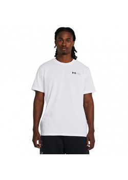 Męski t-shirt z nadrukiem Under Armour UA HW LC Logo Repeat SS - biały ze sklepu Sportstylestory.com w kategorii T-shirty męskie - zdjęcie 172304899