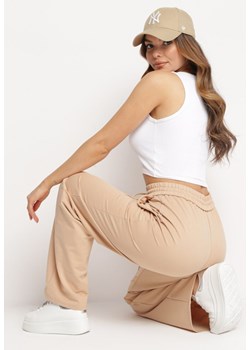 Beżowe Bawełniane Spodnie Dresowe z Szerokimi Nogawkami Alfira ze sklepu Born2be Odzież w kategorii Spodnie damskie - zdjęcie 172308265