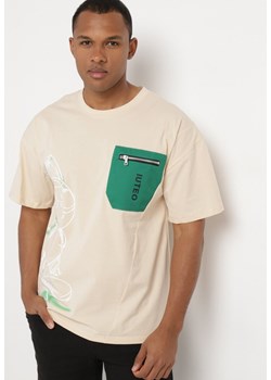 Beżowa Klasyczna Bawełniana Koszulka z Nadrukiem i Kieszonką na Suwak Aliccia ze sklepu Born2be Odzież w kategorii T-shirty męskie - zdjęcie 172308425