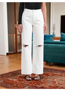 Sinsay - Jeansy wide leg high waist - biały ze sklepu Sinsay w kategorii Jeansy damskie - zdjęcie 172312425