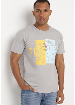 Szara Bawełniana Koszulka T-Shirt z Krótkim Rękawem i Ozdobnym Nadrukiem Branessa ze sklepu Born2be Odzież w kategorii T-shirty męskie - zdjęcie 172317788