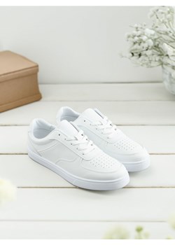 Sinsay - Sneakersy - biały ze sklepu Sinsay w kategorii Buty sportowe damskie - zdjęcie 172328218