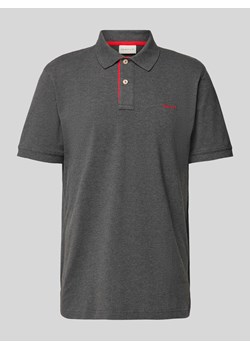 Koszulka polo o kroju regular fit z wyhaftowanym logo ze sklepu Peek&Cloppenburg  w kategorii T-shirty męskie - zdjęcie 172329745
