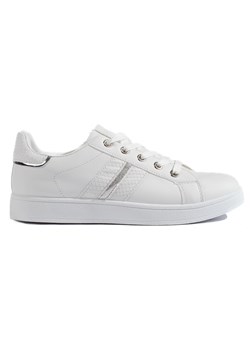 Białe buty sportowe wiązane ze sklepu ButyModne.pl w kategorii Buty sportowe damskie - zdjęcie 172330845