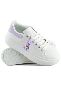 Białe buty sportowe na grubej podeszwie z misiem purple ze sklepu ButyModne.pl w kategorii Trampki damskie - zdjęcie 172330938