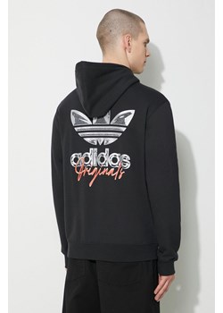 adidas Originals bluza bawełniana męska kolor czarny z kapturem z nadrukiem IM9678 ze sklepu PRM w kategorii Bluzy męskie - zdjęcie 172333215