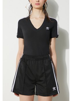 adidas Originals szorty damskie kolor czarny z aplikacją high waist  IU2425 ze sklepu PRM w kategorii Szorty - zdjęcie 172333726