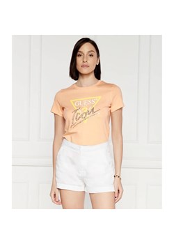 GUESS T-shirt ICON TEE | Regular Fit ze sklepu Gomez Fashion Store w kategorii Bluzki damskie - zdjęcie 172334247
