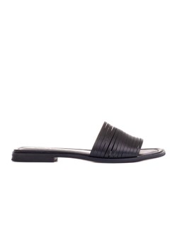 Marco Shoes Klapki z rzemykami czarne ze sklepu ButyModne.pl w kategorii Klapki damskie - zdjęcie 172346409