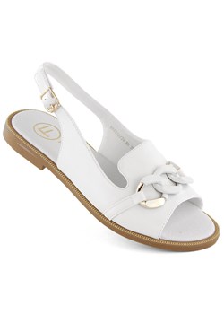 Sandały damskie z łańcuszkiem białe Filippo DS6232 ze sklepu ButyModne.pl w kategorii Sandały damskie - zdjęcie 172346475