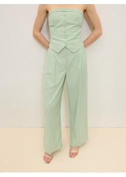 Reserved - Garniturowe spodnie z wiskozą - jasnozielony ze sklepu Reserved w kategorii Spodnie damskie - zdjęcie 172352938