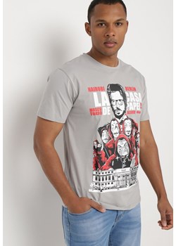 Szary Klasyczny T-shirt z Bawełny z Dużym Nadrukiem Gunelia ze sklepu Born2be Odzież w kategorii T-shirty męskie - zdjęcie 172354967