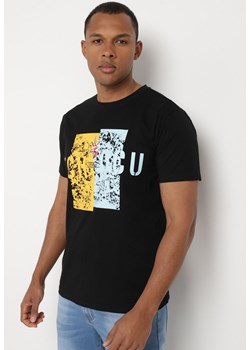 Czarna Bawełniana Koszulka T-Shirt z Krótkim Rękawem i Ozdobnym Nadrukiem Branessa ze sklepu Born2be Odzież w kategorii T-shirty męskie - zdjęcie 172360345