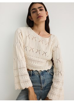 Reserved - Krótki ażurowy sweter - kremowy ze sklepu Reserved w kategorii Swetry damskie - zdjęcie 172363898