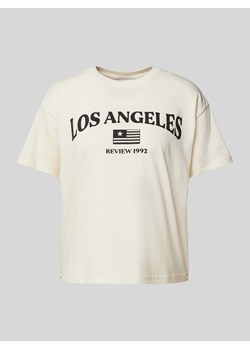 T-shirt z nadrukiem ze sloganem ze sklepu Peek&Cloppenburg  w kategorii Bluzki damskie - zdjęcie 172372389