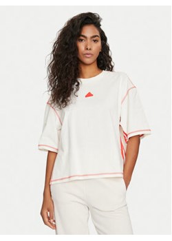 adidas T-Shirt Dance IS0874 Biały Loose Fit ze sklepu MODIVO w kategorii Bluzki damskie - zdjęcie 172375028