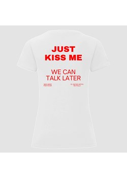 T-shirt damski Just Kiss Me ze sklepu HFT71 shop w kategorii Bluzki damskie - zdjęcie 172377315