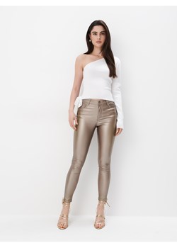 Mohito - Woskowane spodnie skinny - beżowy ze sklepu Mohito w kategorii Spodnie damskie - zdjęcie 172377477