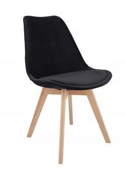 Czarne welurowe krzesło na drewnianych nóżkach - Anio ze sklepu Edinos.pl w kategorii Krzesła - zdjęcie 172381657