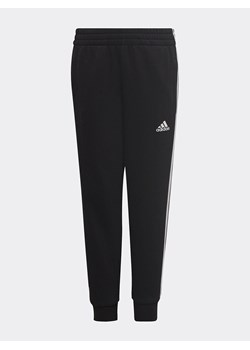 adidas Spodnie dresowe w kolorze czarnym ze sklepu Limango Polska w kategorii Spodnie chłopięce - zdjęcie 172383988