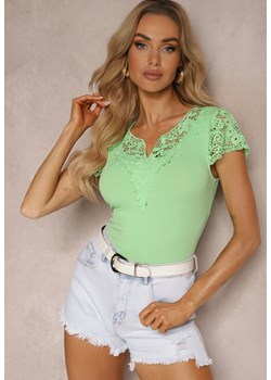Jasnozielony Prążkowany T-shirt z Koronkowymi Wstawkami Marinest ze sklepu Renee odzież w kategorii Bluzki damskie - zdjęcie 172386839