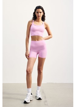 H & M - Bezszwowe szorty sportowe hotpants DryMove - Różowy ze sklepu H&M w kategorii Szorty - zdjęcie 172393545