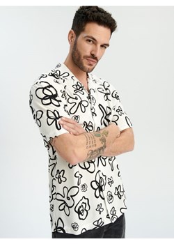 Sinsay - Koszula z nadrukiem - kremowy ze sklepu Sinsay w kategorii Koszule męskie - zdjęcie 172402808