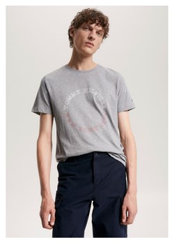Tommy Hilfiger Koszulka w kolorze szarym ze sklepu Limango Polska w kategorii T-shirty męskie - zdjęcie 172405837